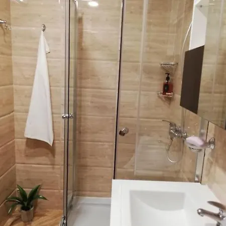 Apartment Moderne Nove Studio Pri Plazi Pre 2 Az 4 Osoby, Premier - *